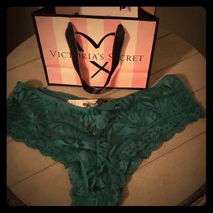 Victoria’s Secret cheeky NWT